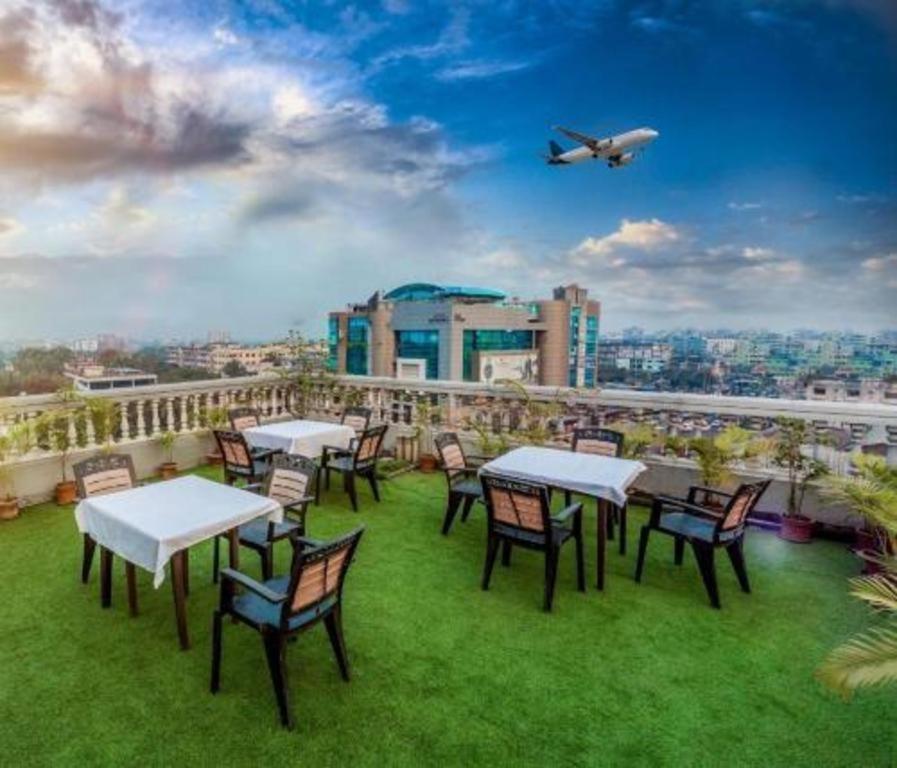 Grand Dhaka Hotel Exterior photo