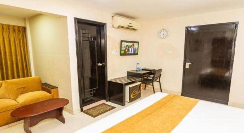 Grand Dhaka Hotel Exterior photo
