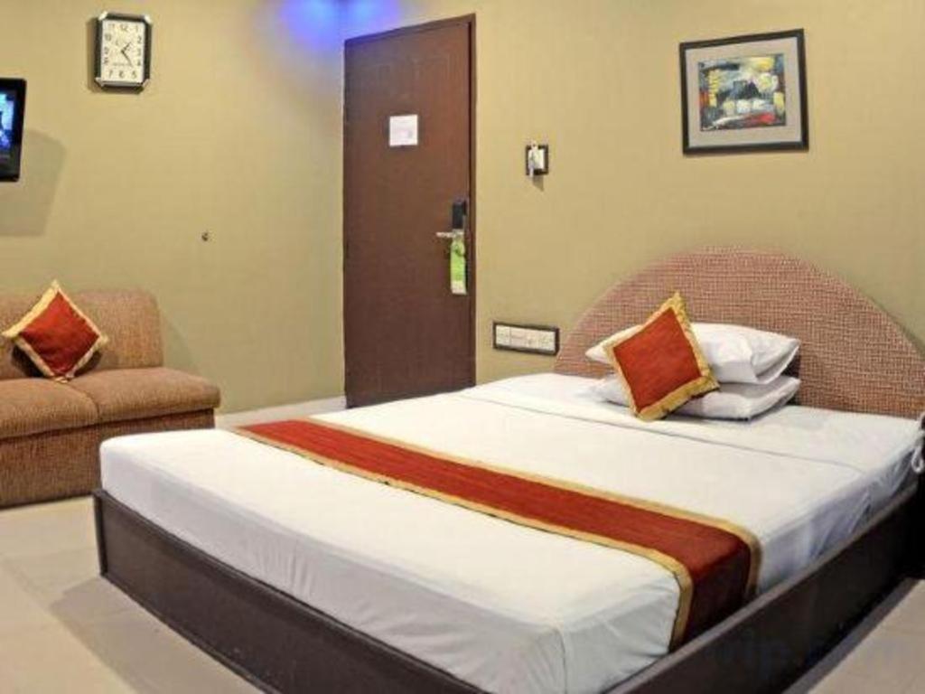 Grand Dhaka Hotel Exterior photo